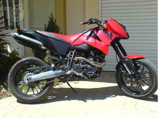 PoulaTo: KTM 640 Duke '01